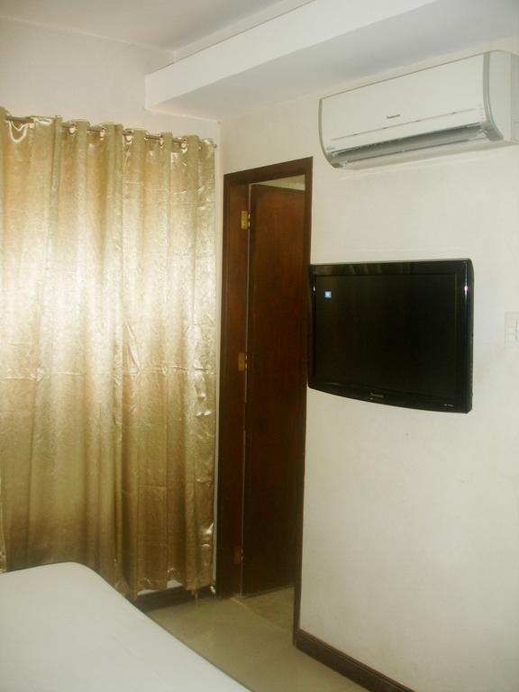 Hôtel Roxas Midtown Chambre photo