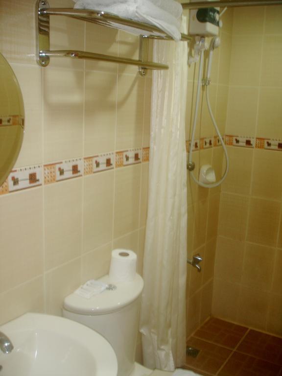Hôtel Roxas Midtown Chambre photo